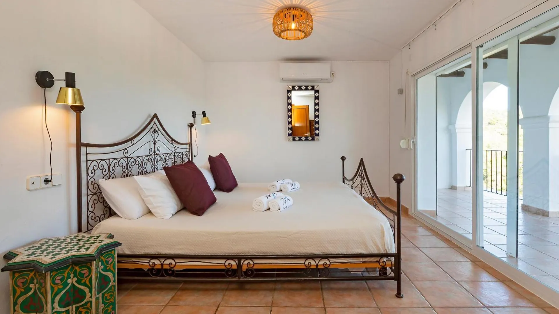 Villa Near San Antonio Sleeps 11
