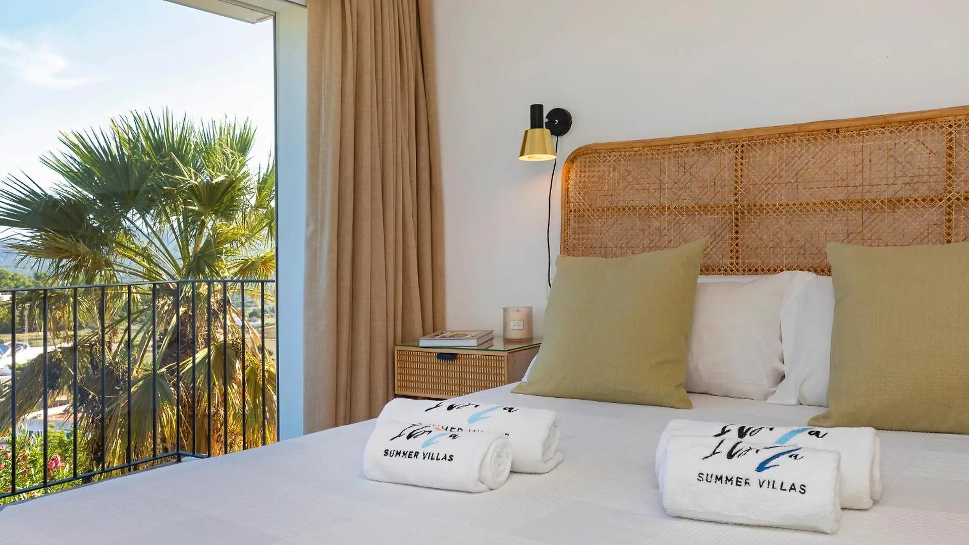 Villa Near San Antonio Sleeps 11 San Antonio (Ibiza)