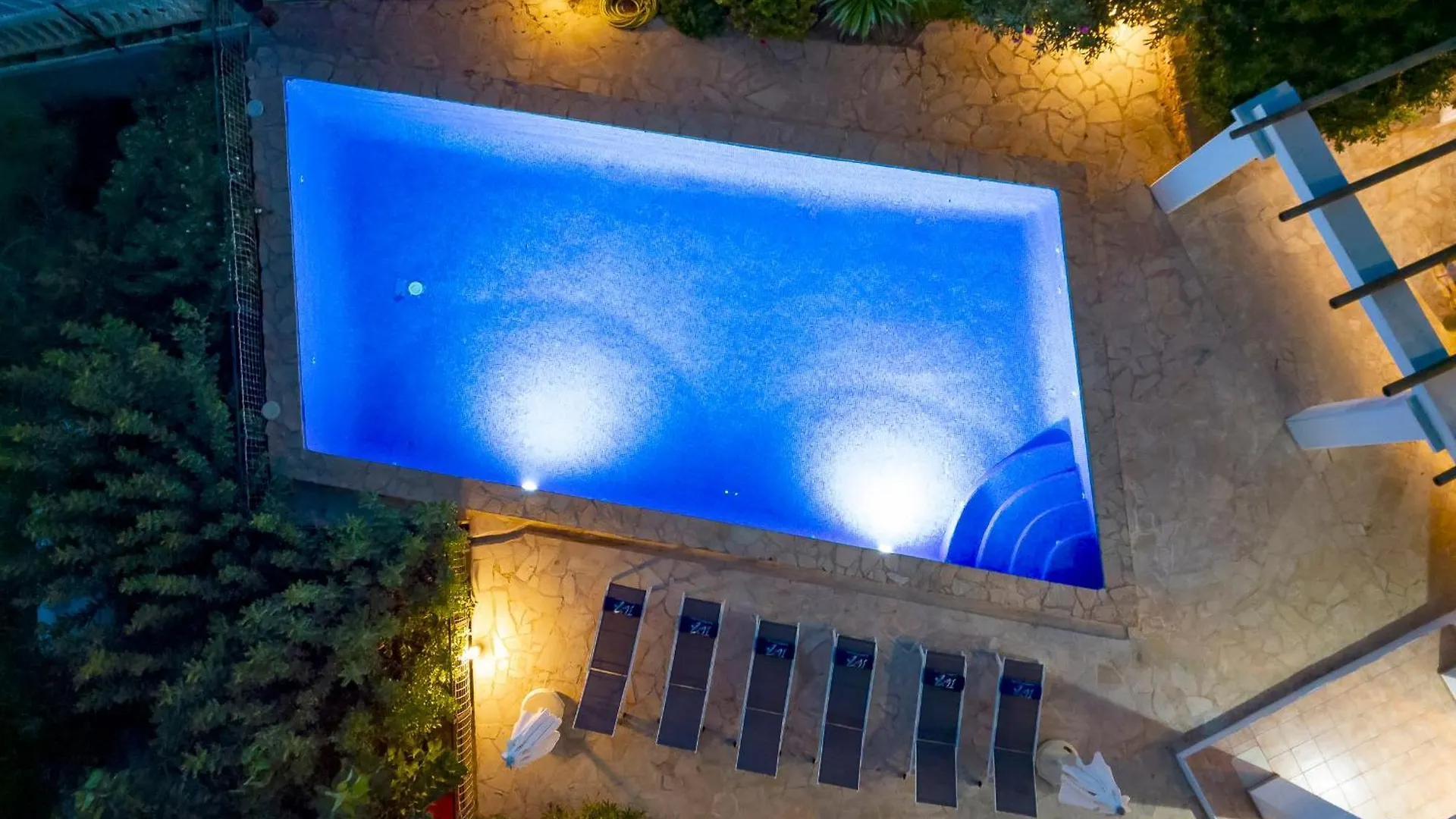 Villa Near San Antonio Sleeps 11 San Antonio (Ibiza)